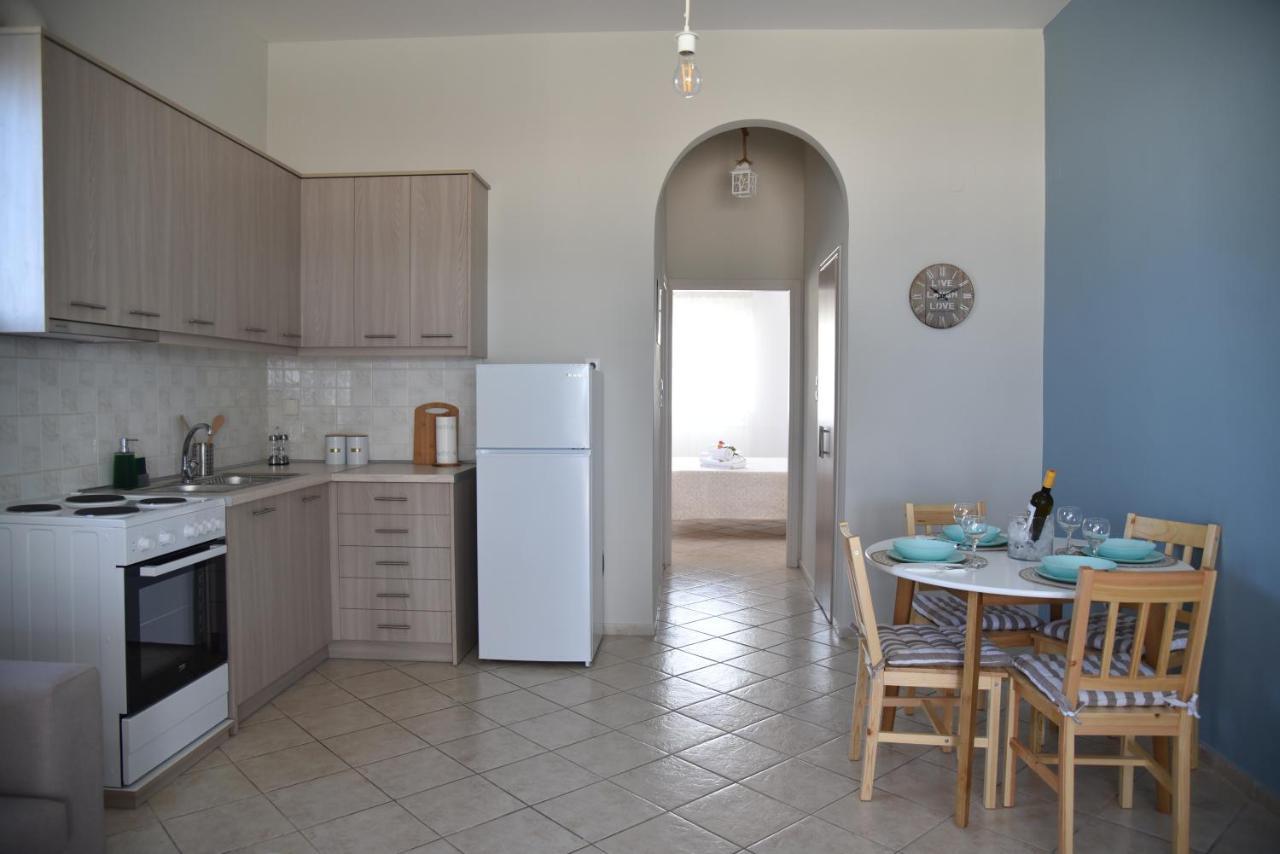 Family Apartments 1 Lechaio Extérieur photo