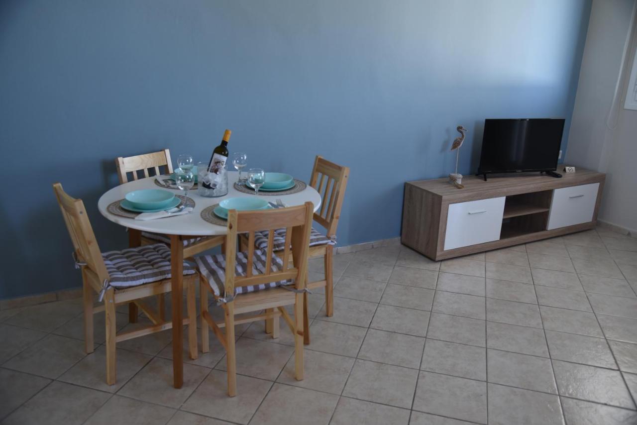 Family Apartments 1 Lechaio Extérieur photo