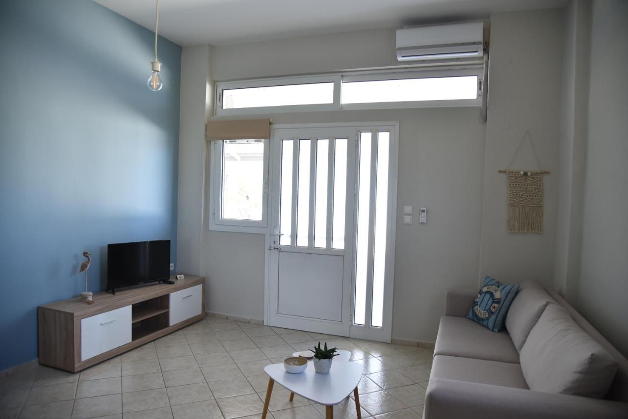 Family Apartments 1 Lechaio Extérieur photo
