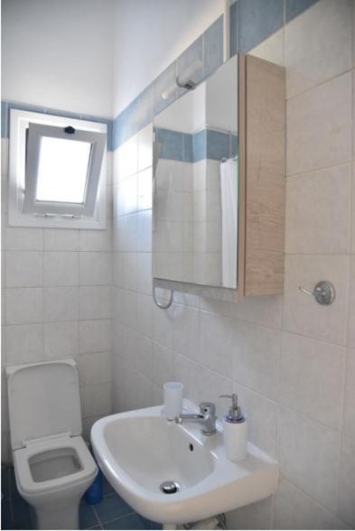 Family Apartments 1 Lechaio Extérieur photo